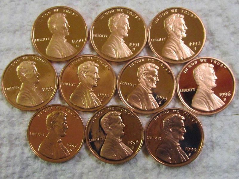 1999 S Lincoln Memorial Cent (Close AM) is a rare penny