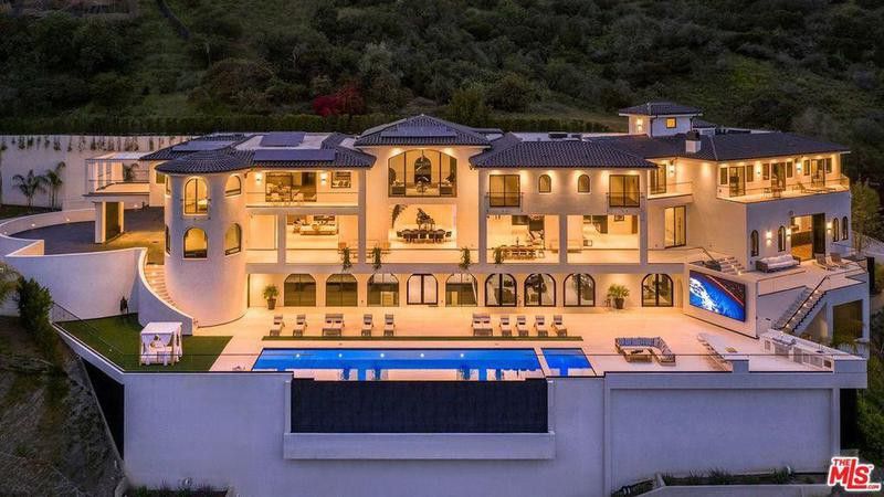 40,000-square-foot mansion