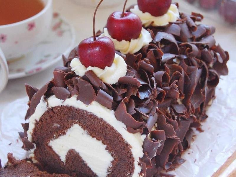Black forest cherry cake