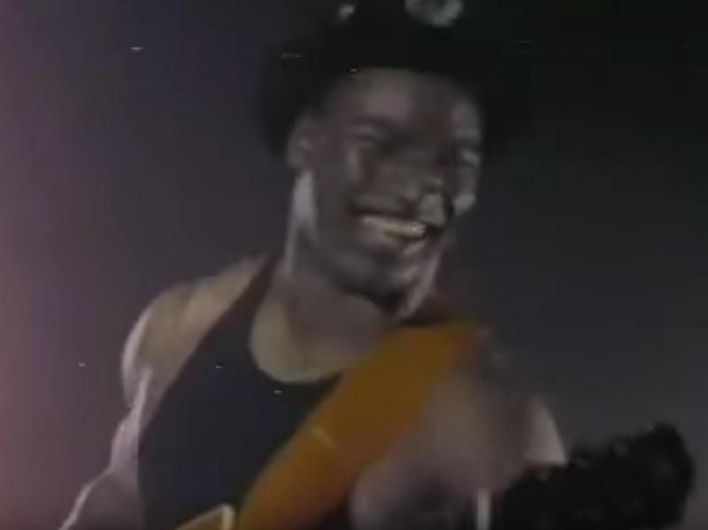 Bo Jackson playing guitar in Bo Knows commercial