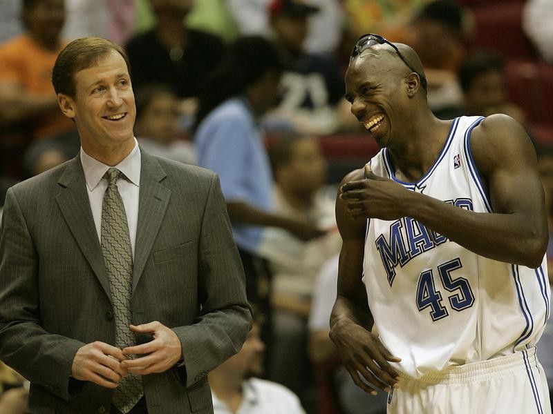 Bo Outlaw laughing with Terry Stotts