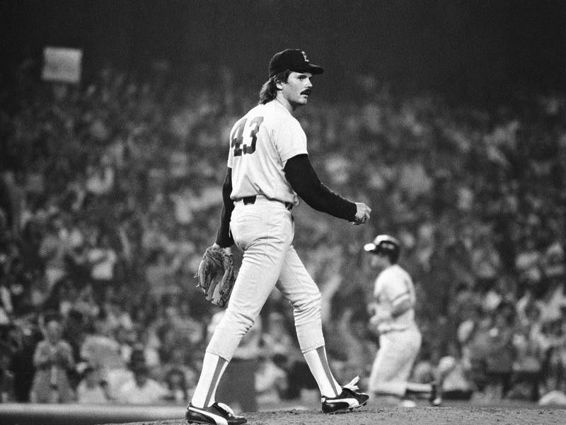 Boston Red Sox pitcher Dennis Eckersley walks to mound