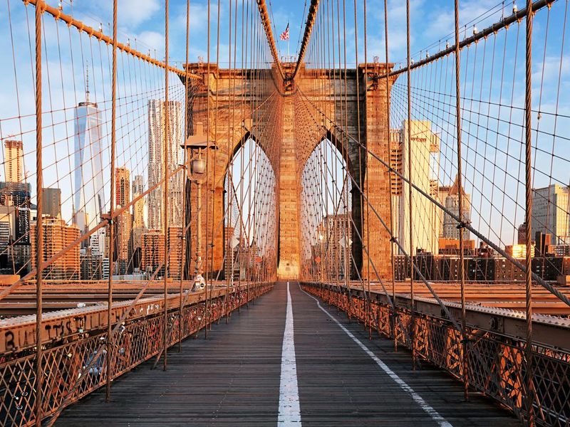 Brooklyn Bridge at sunrise, New York City