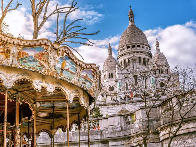 Carrousel du Sacre Coeur in Paris