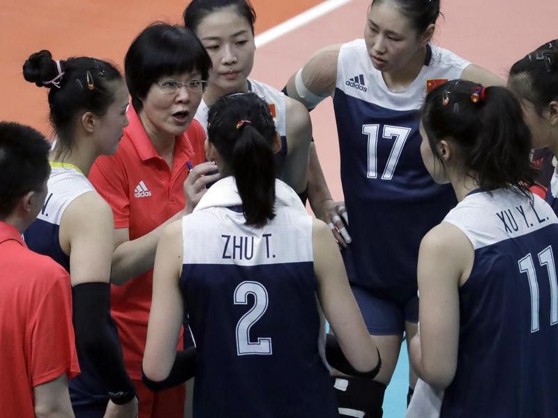 China head coach Lang Ping speaks to her team