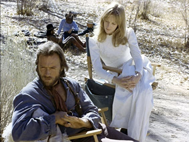 Clint Eastwood & Sandra Locke in The Outlaw Josey Wales