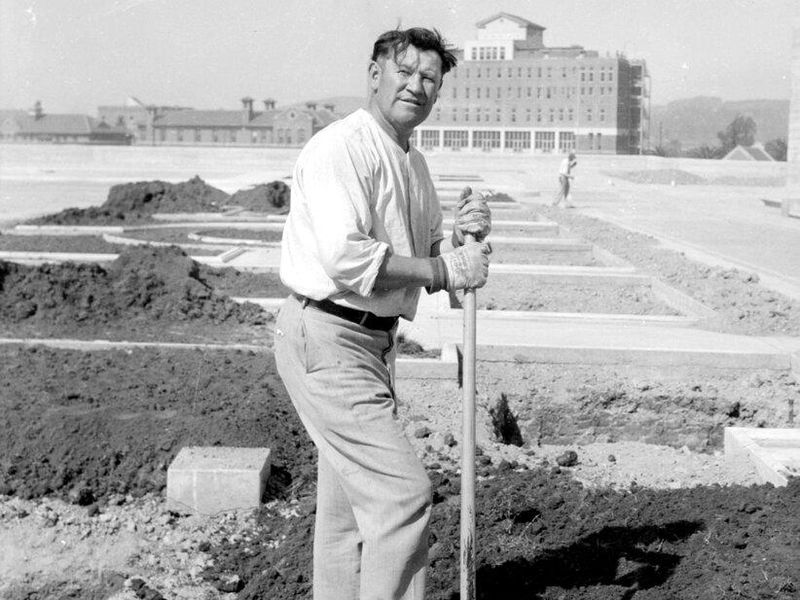 Construction worker Jim Thorpe