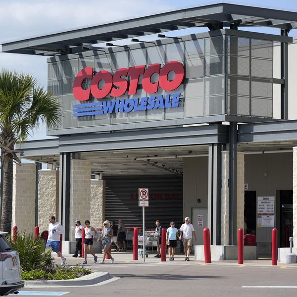 Warning: These Costco Food Court Memes May Make You Hungry