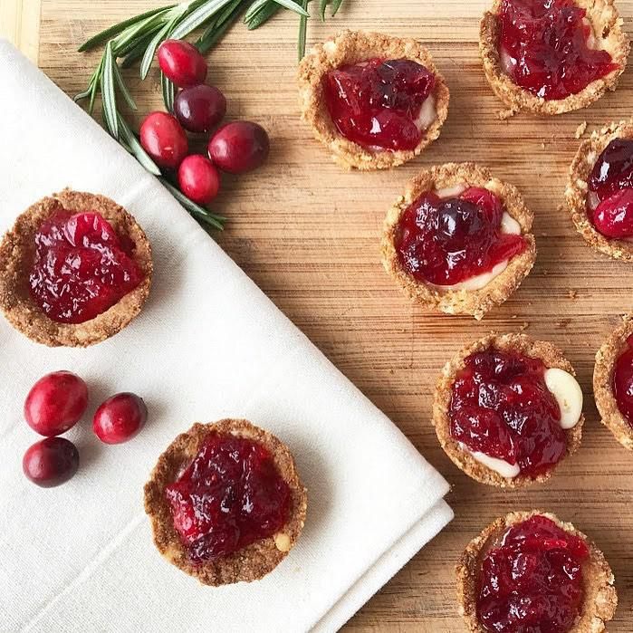 Cranberry sauce on crackers