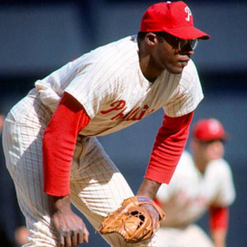 Dick Allen waiting to field the ball