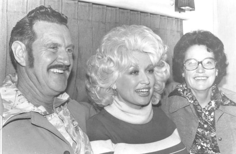 Dolly and her parents