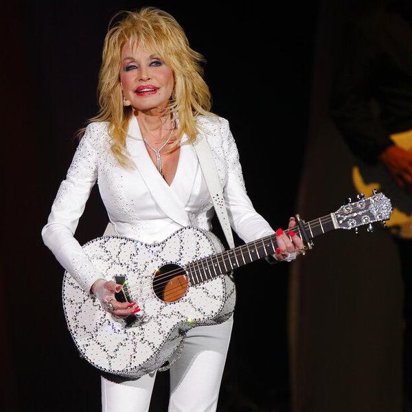 Dolly Parton's Net Worth and Rise to Superstardom