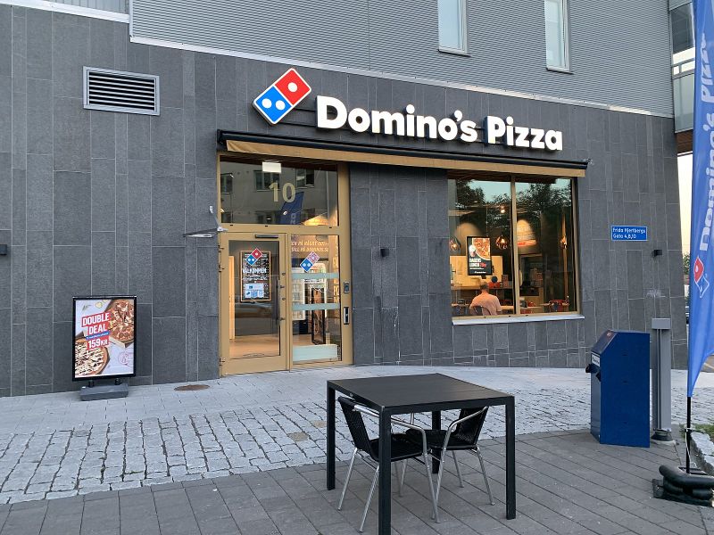 Domino's Pizza Storefront