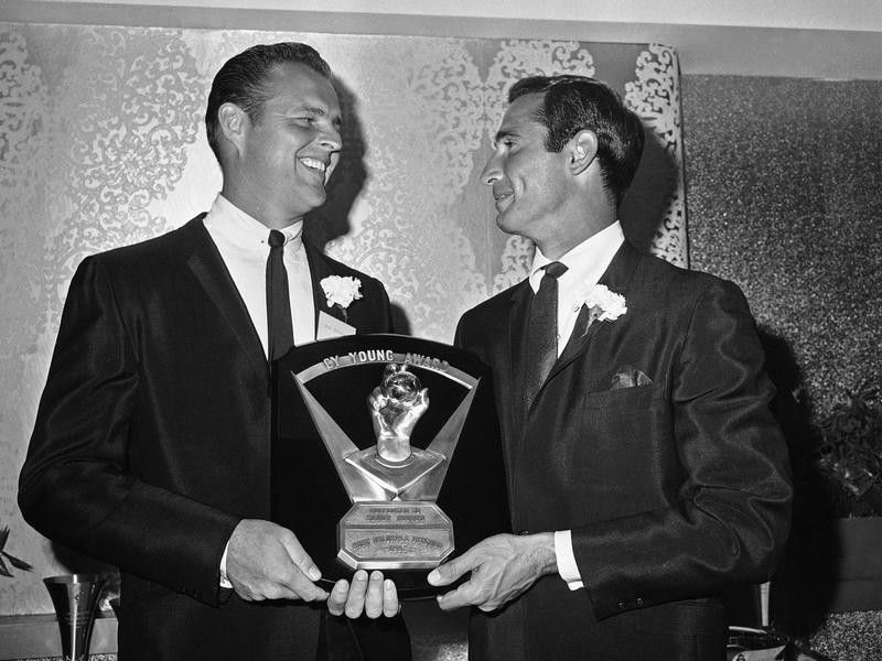 Don Drysdale gives Sandy Koufax Cy Young Award
