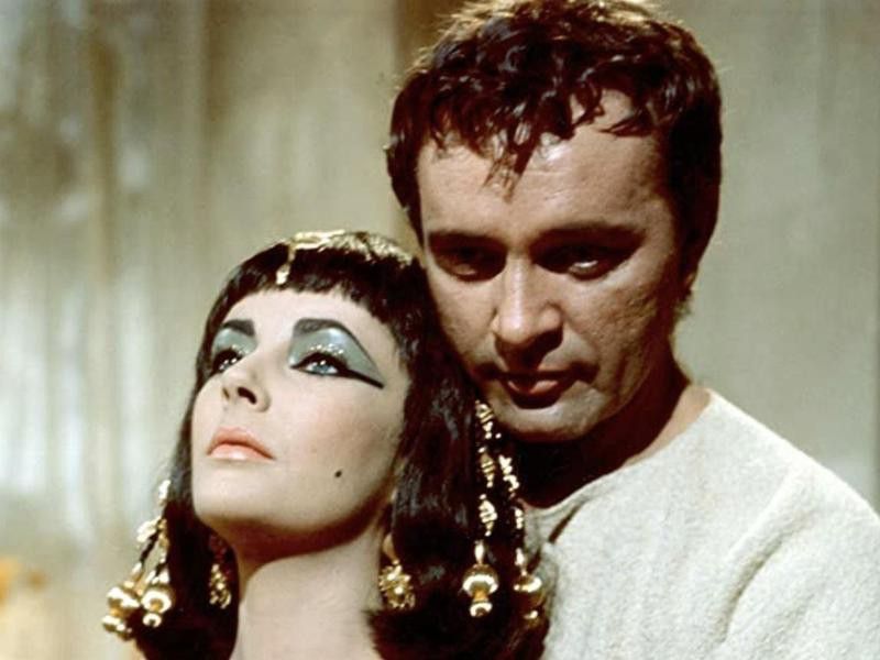 Elizabeth Taylor & Richard Burton in Cleopatra