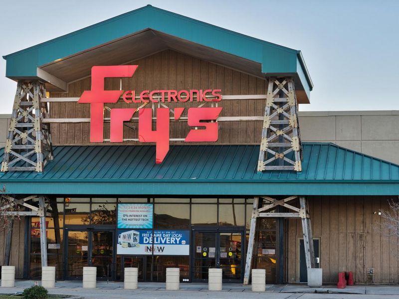 Fry's Electronics storefront in Houston, TX.