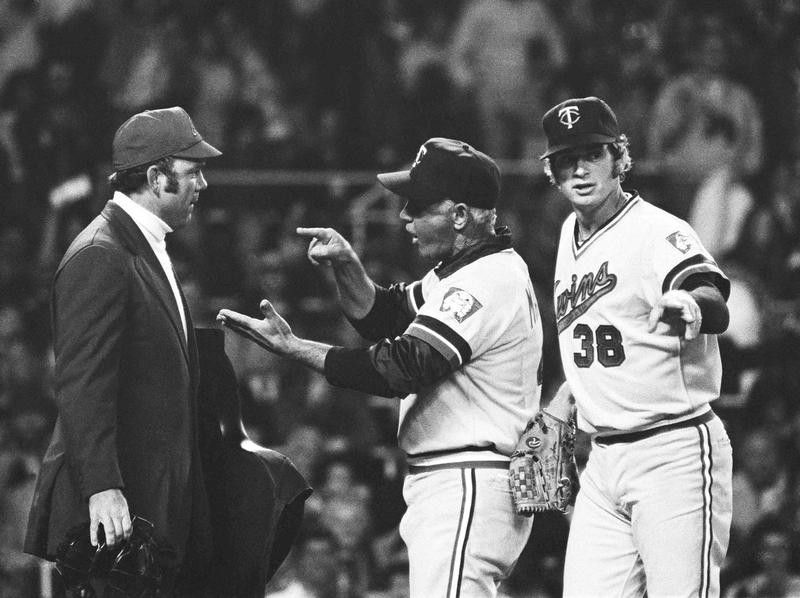 Gene Mauch argues with umpire