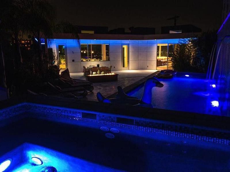 Hollywood party house