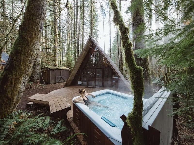 Hot tub in the woods