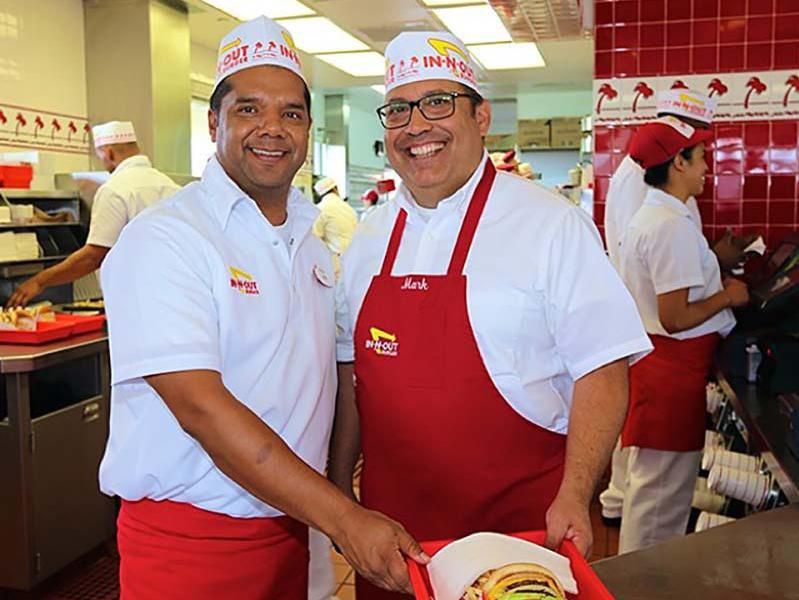 in-n-out burger employees