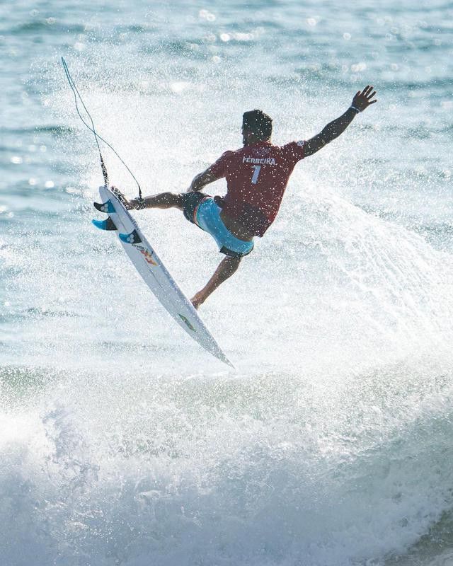 Italo Ferreira surfing at Ichinomiya Beach
