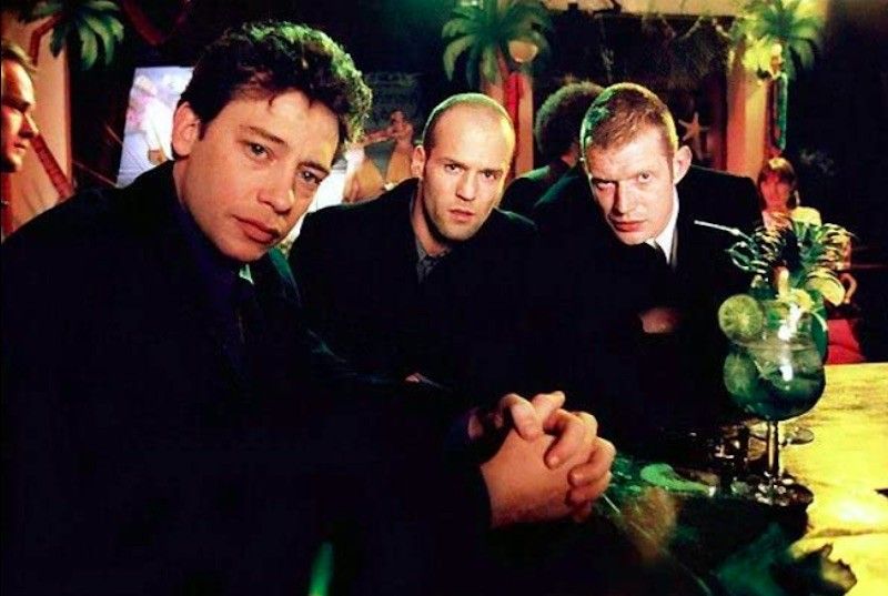 Jason Flemyng, Dexter Fletcher, and Jason Statham in Lock, Stock and Two Smoking Barrels