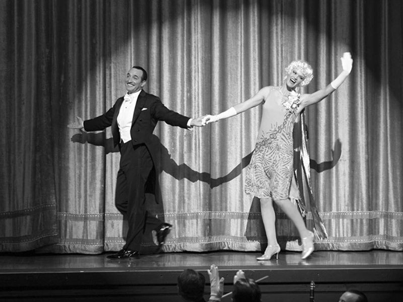 Jean Dujardin and Missi Pyle performing in The Artist