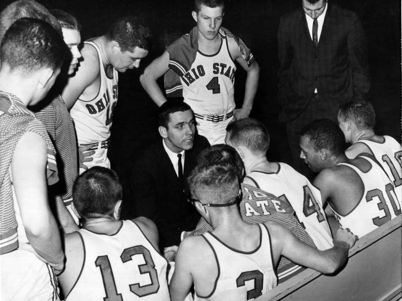 Jerry Lucas with teammates