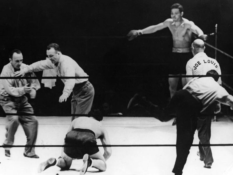 Joe Louis and Max Schmeling square off