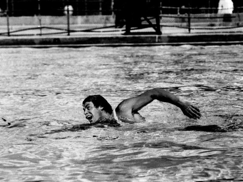 Johnny Weissmuller swimming