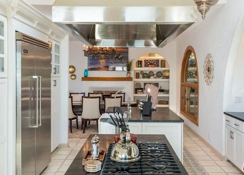 Kitchen of Pierce Brosnan's old Malibu house