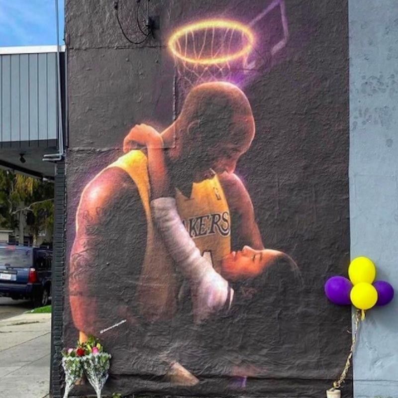Kobe Bryant and Gianna Bryant mural in Long Beach