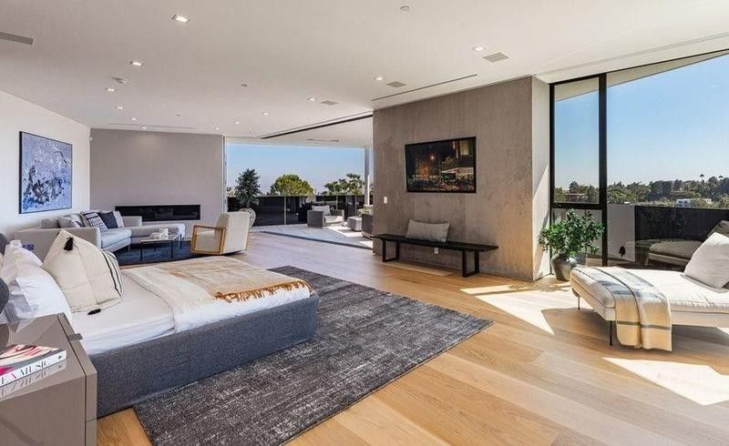 Large modern master bedroom