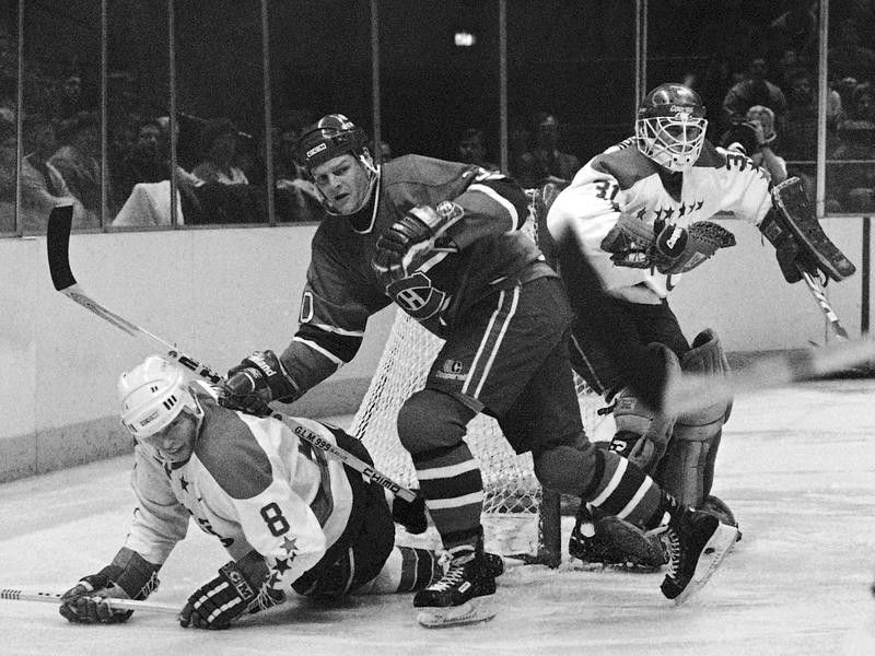 Larry Murphy on the ice