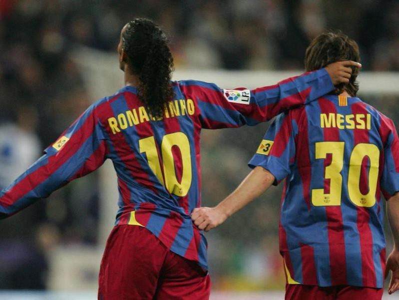 LIonel Messi and Ronaldhino