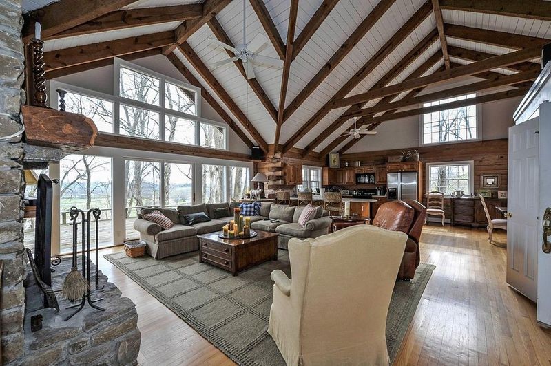 Living room at Tim McGraw and Faith Hill's caretaker's house