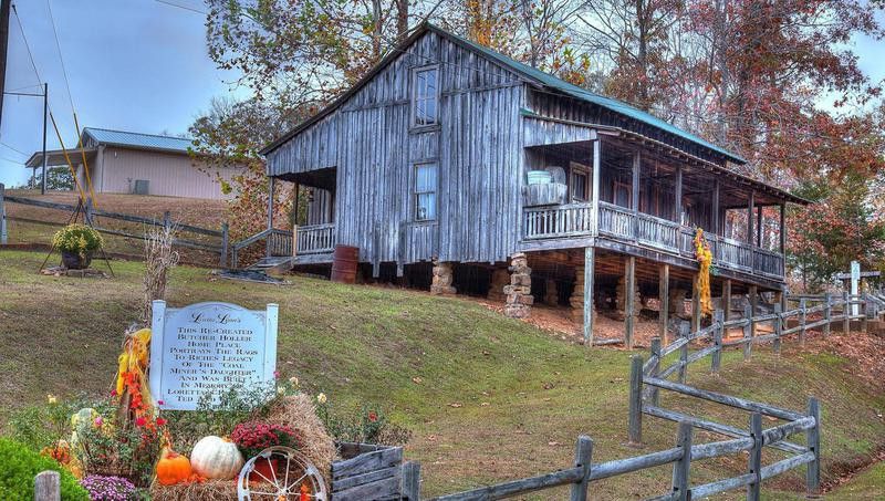 Loretta Lynn's replica cabin from Butcher Hollow