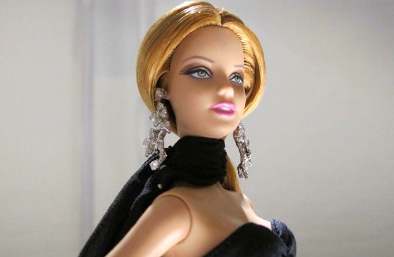 Lorraine Schwartz Barbie closeup