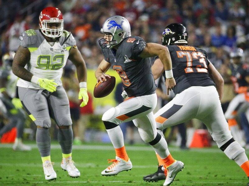 Matthew Stafford playing in the 2015 Pro Bowl