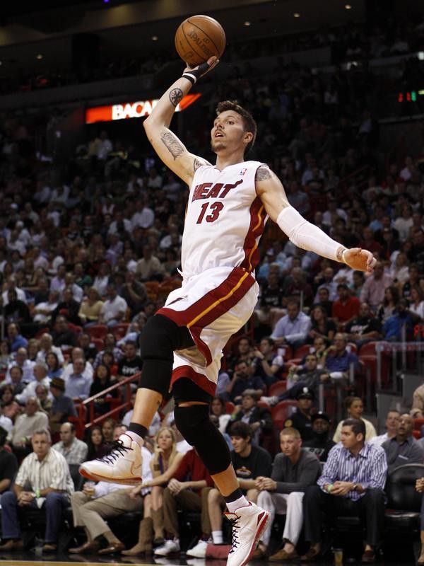 Mike Miller prepares to pass