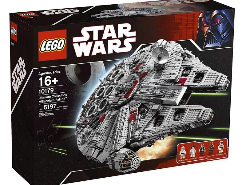 Millennium Falcon Lego package