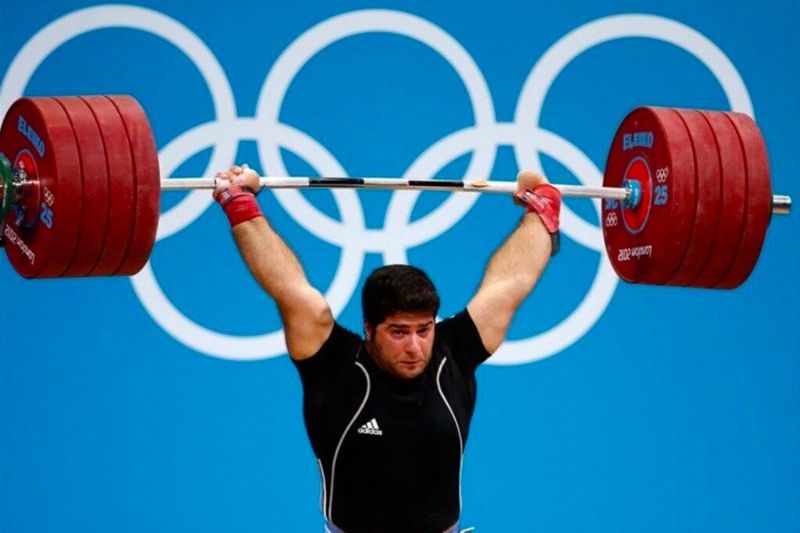 Navab Nassirshalal lifting in London
