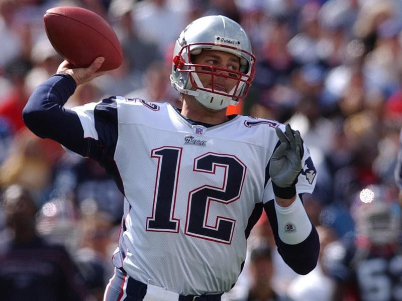 New England Patriots quarterback Tom Brady throws during second half