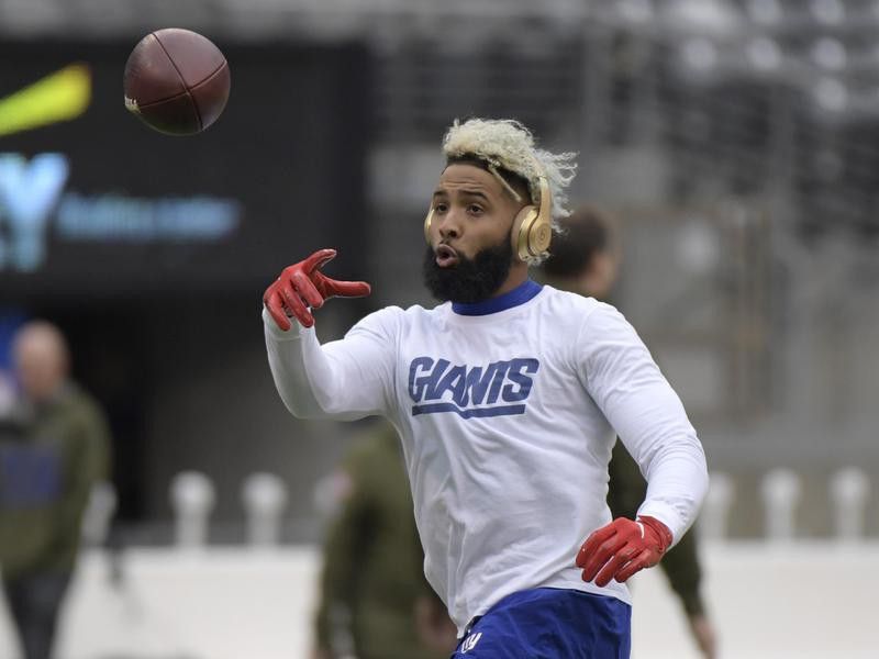 New York Giants' Odell Beckham warms-up