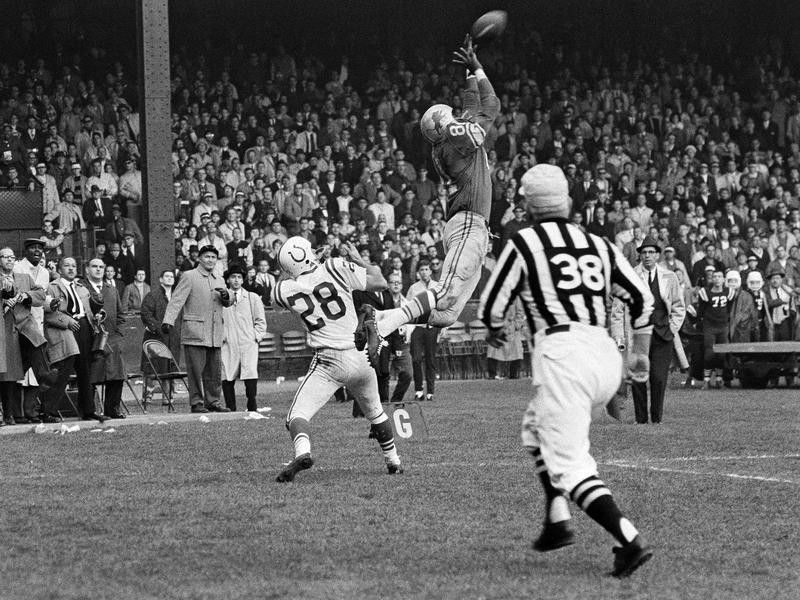 Night Train Lane leaping for catch