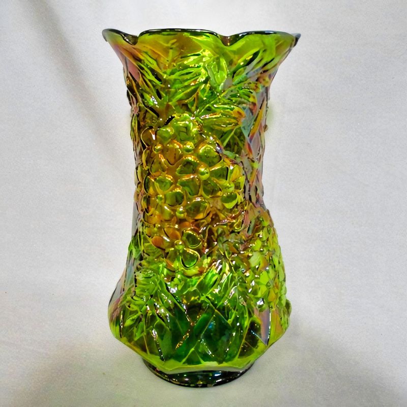 Northwood Wisteria Vase in Emerald Green