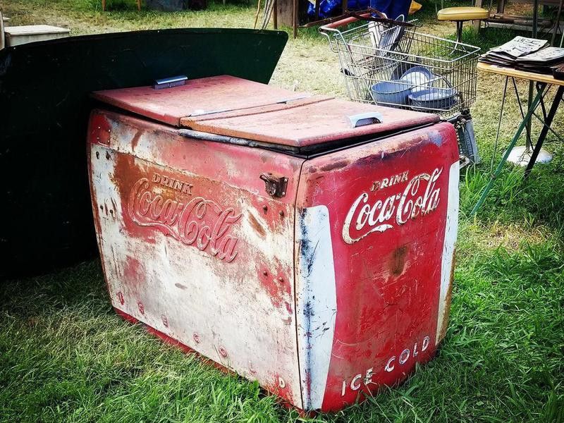 Old drink cooler at 127 Yard Sale