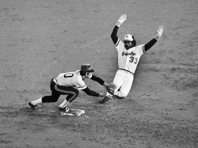 Orioles' Eddie Murray safe at second base