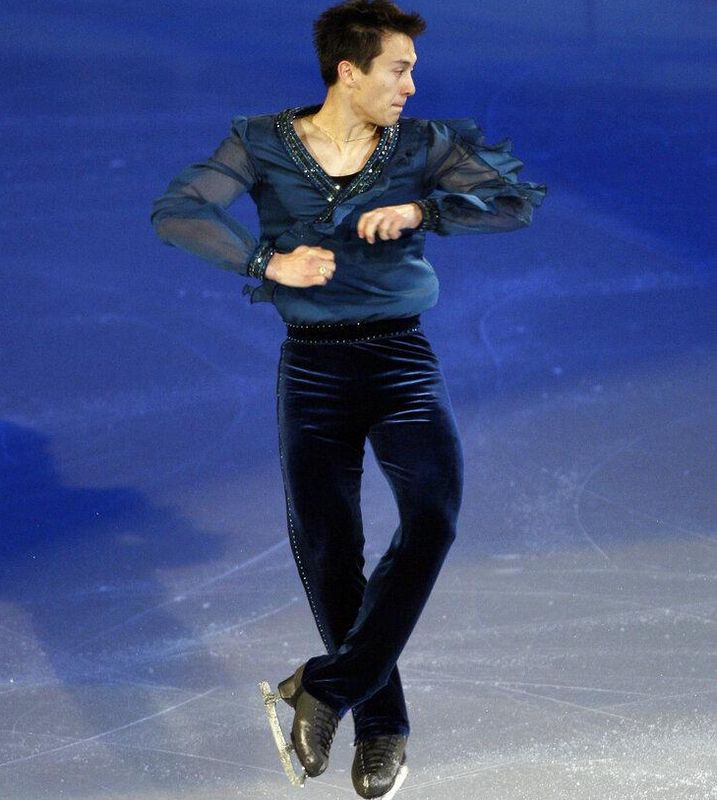 Patrick Chan ice skating