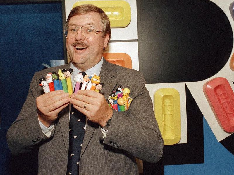 Pez Candy Co. president Scott McWhinnie shows off Pez dispensers in 1988